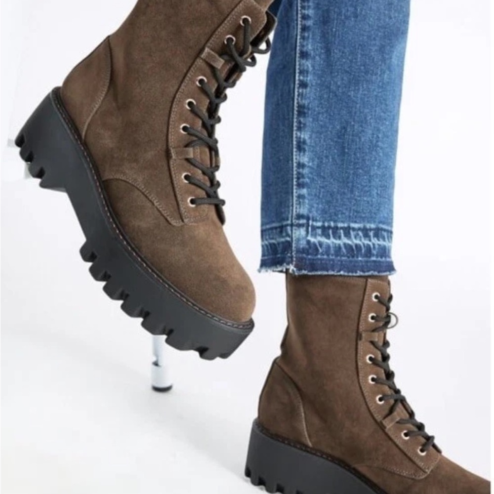 Brown/ green  Lace-Up Women's Boots NIB size 7..0 (18371)